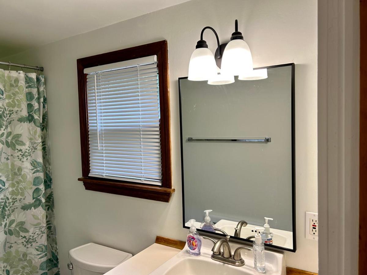 Apartmán Traveler'S Den In Medford Exteriér fotografie